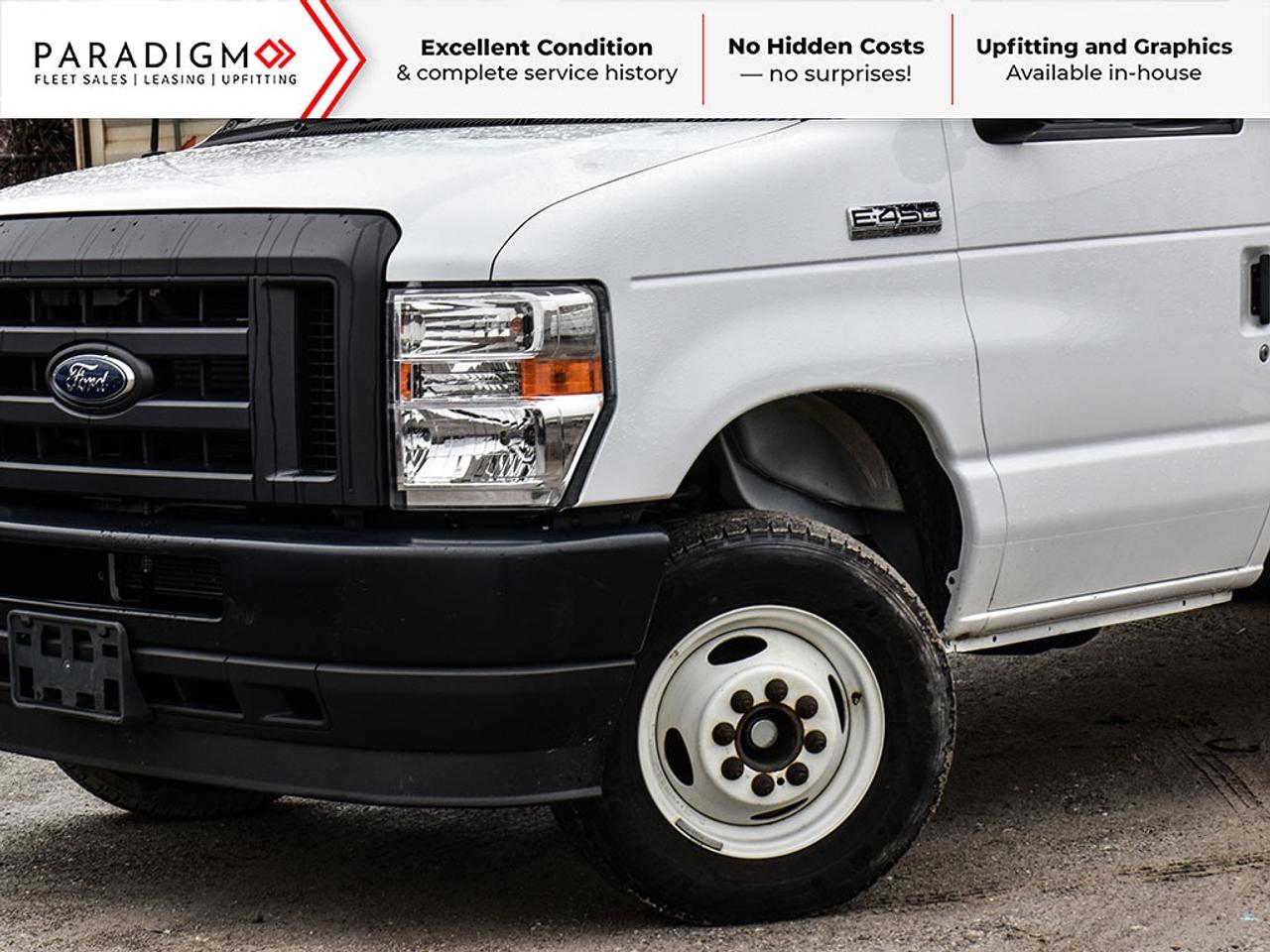 2024 Ford E-Series Cutaway 176" 16 ft Cube Box Standard Truck With Liftgate Photo