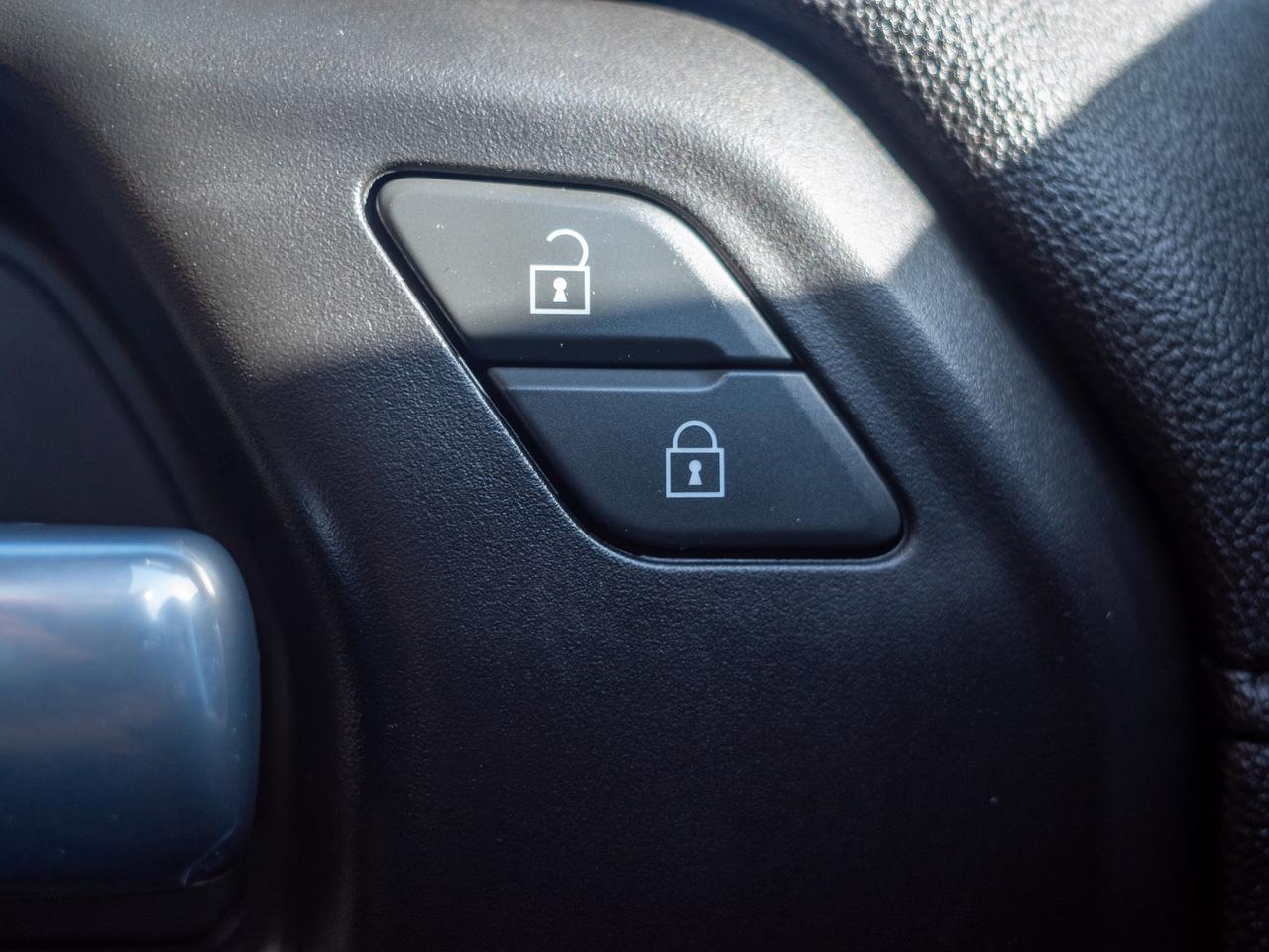 2021 GMC Sierra 1500 Elevation - Leather Steering Wheel   V8 Engine Photo