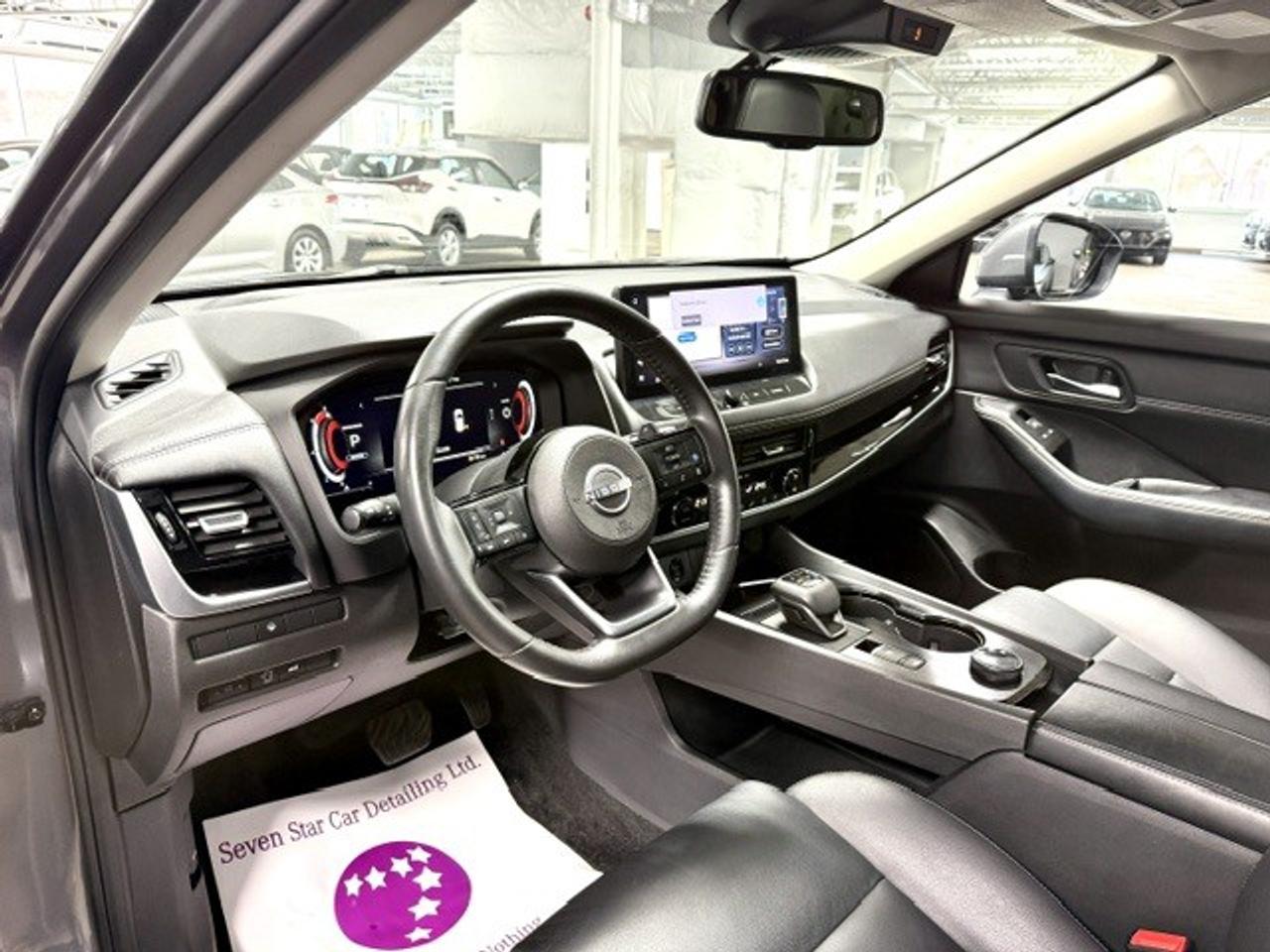 2024 Nissan Rogue SL, PRO-PILOT, LEATHER, GOOGLE MAPS, REMOTE START Photo