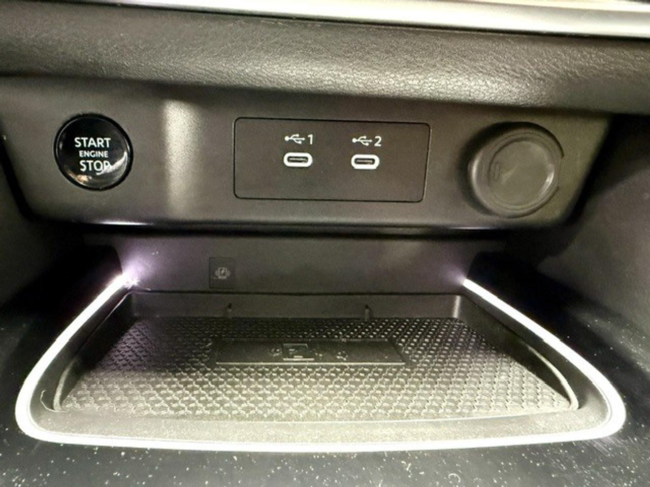 2024 Nissan Rogue SL, PRO-PILOT, LEATHER, GOOGLE MAPS, REMOTE START Photo