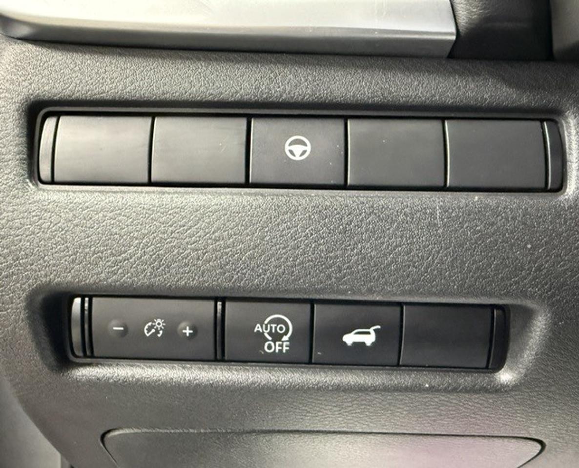 2024 Nissan Rogue SL, PRO-PILOT, LEATHER, GOOGLE MAPS, REMOTE START Photo