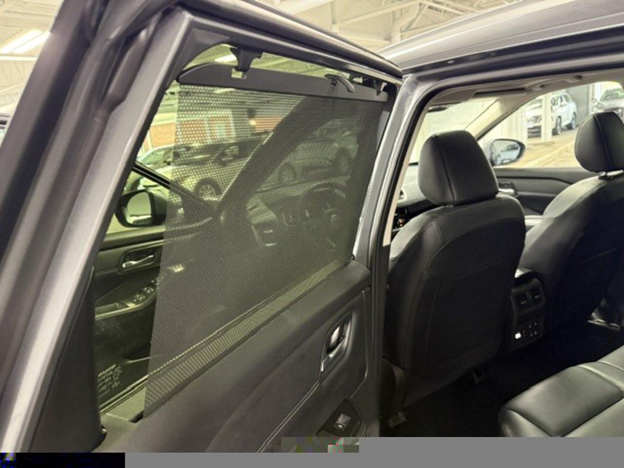 2024 Nissan Rogue SL, PRO-PILOT, LEATHER, GOOGLE MAPS, REMOTE START Photo
