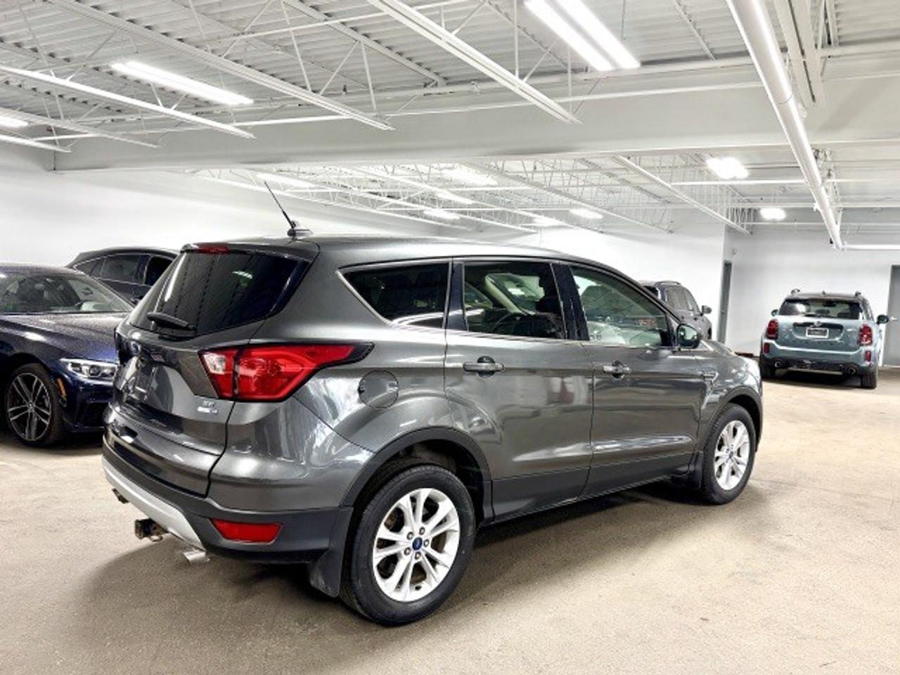 2019 Ford Escape SE 4WD, APPLE CARPLAY, XM RADIO, BACK UP, CLIMATE Photo4