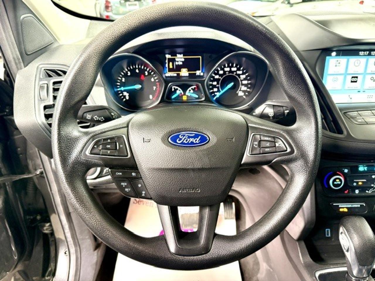 2019 Ford Escape SE 4WD, APPLE CARPLAY, XM RADIO, BACK UP, CLIMATE Photo