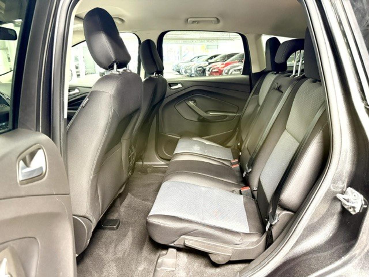 2019 Ford Escape SE 4WD, APPLE CARPLAY, XM RADIO, BACK UP, CLIMATE Photo