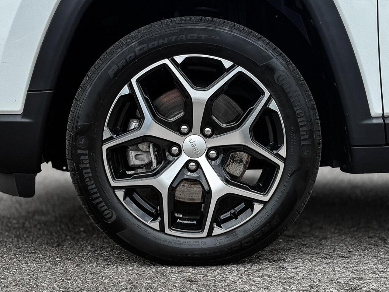 2024 Jeep Compass Limited   PANO ROOF   ALPINE AUDIO   BLINDSPOT   L Photo