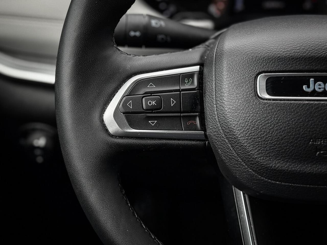 2024 Jeep Compass Limited   PANO ROOF   ALPINE AUDIO   BLINDSPOT   L Photo