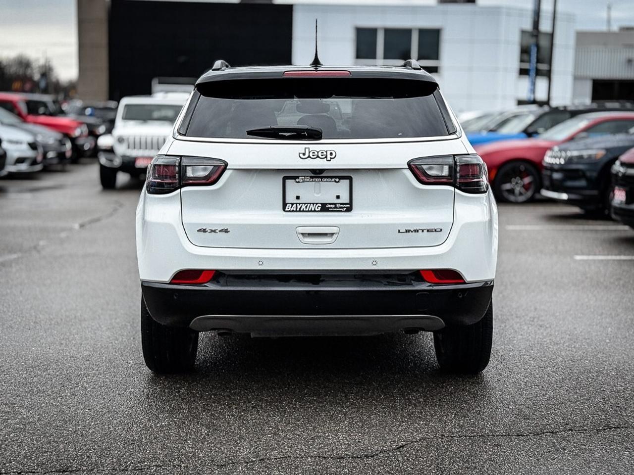 2024 Jeep Compass Limited   ELITE EXTERIOR GROUP   PANO ROOF   ALPIN Photo
