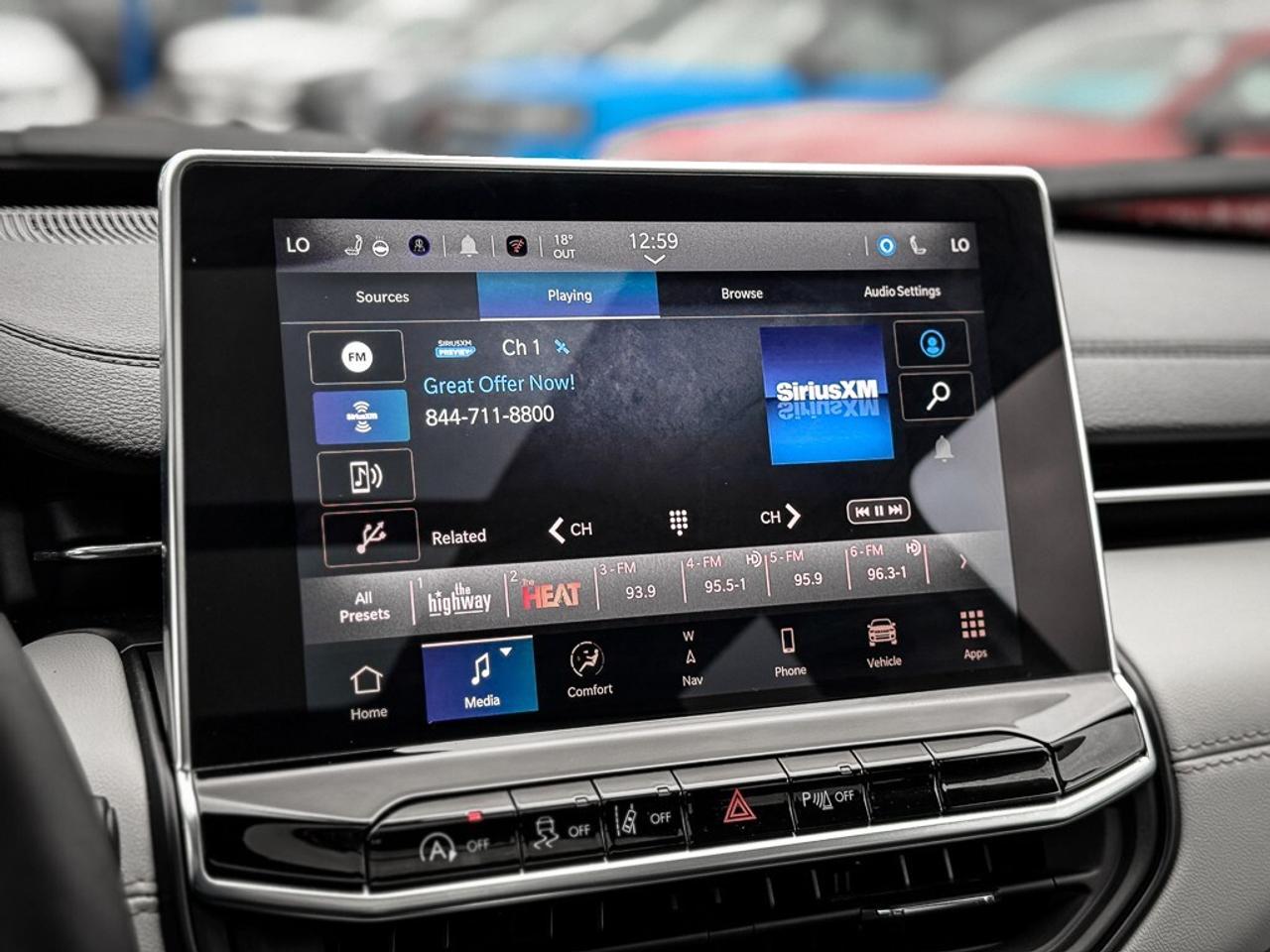 2024 Jeep Compass Limited   ELITE EXTERIOR GROUP   PANO ROOF   ALPIN Photo
