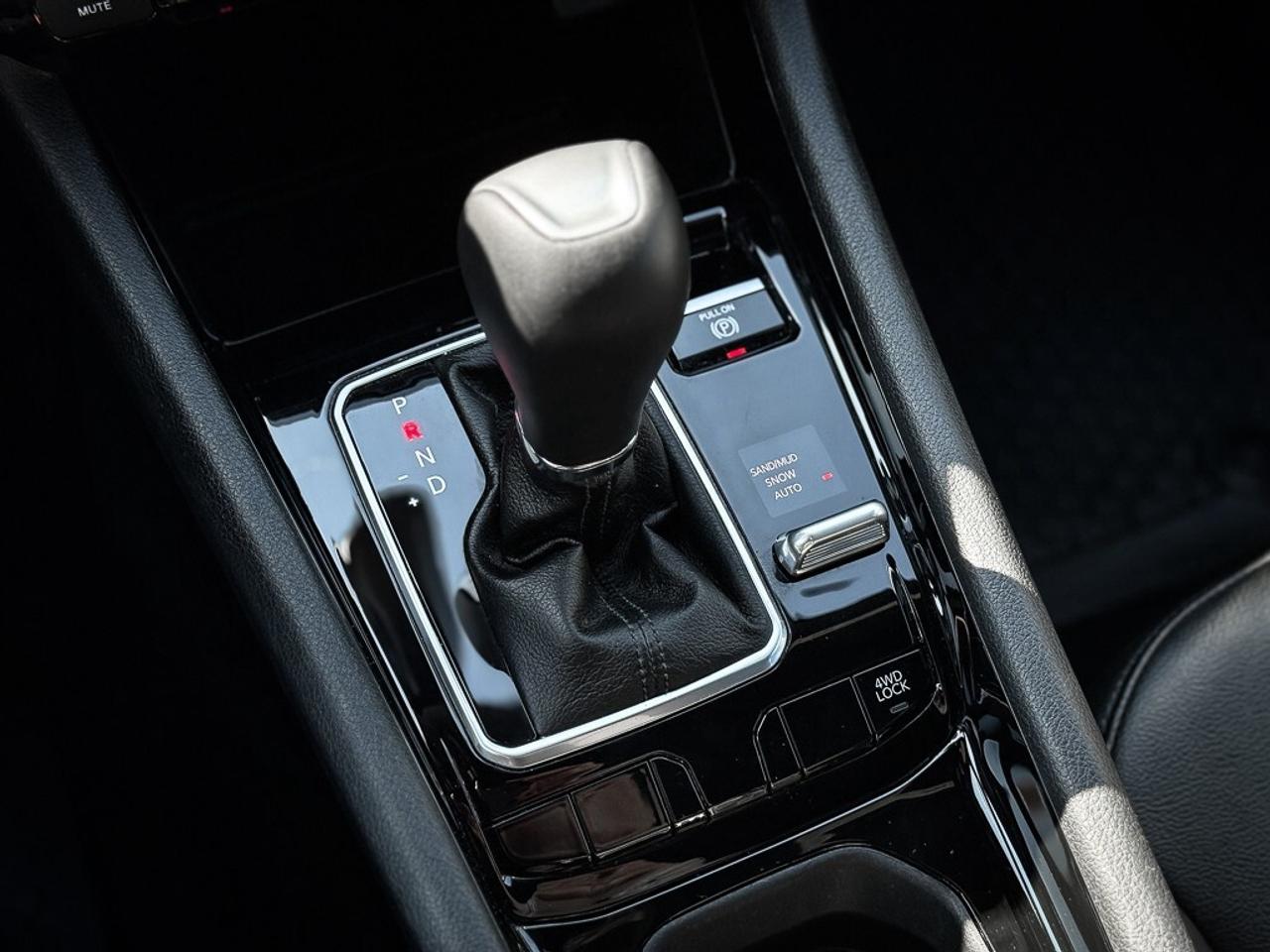 2024 Jeep Compass Limited   BLINDSPOT   LANE KEEP   HEATED SEATS Photo