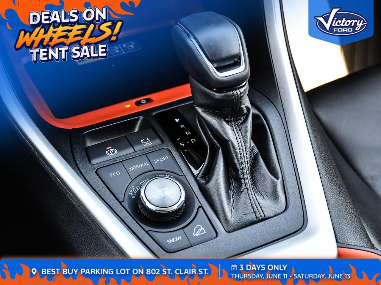 2025 Toyota RAV4 TRAIL AWD Photo