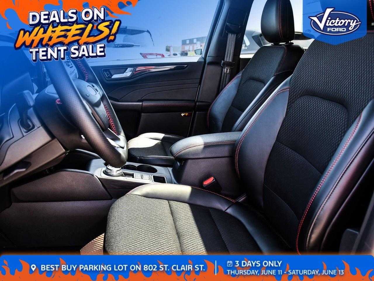 2025 Ford Escape ST-Line AWD Photo