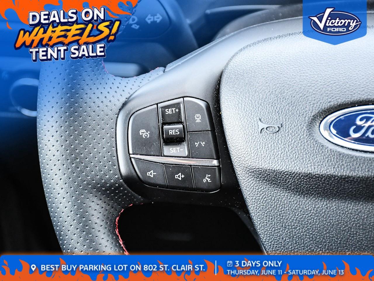 2025 Ford Escape ST-Line AWD Photo