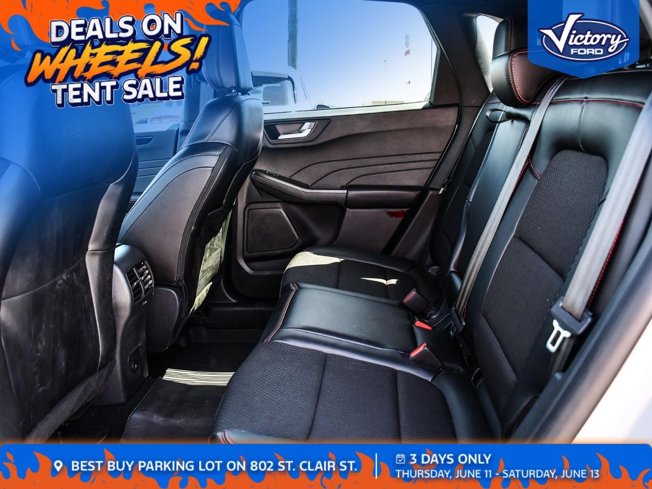 2025 Ford Escape ST-Line AWD Photo