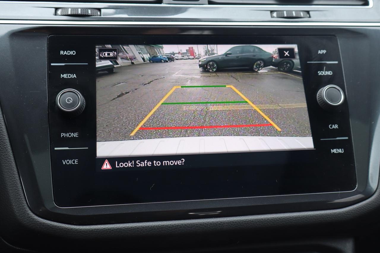 2022 Volkswagen Tiguan Comfortline R-Line Black 4MOTION No Accident Clean Photo