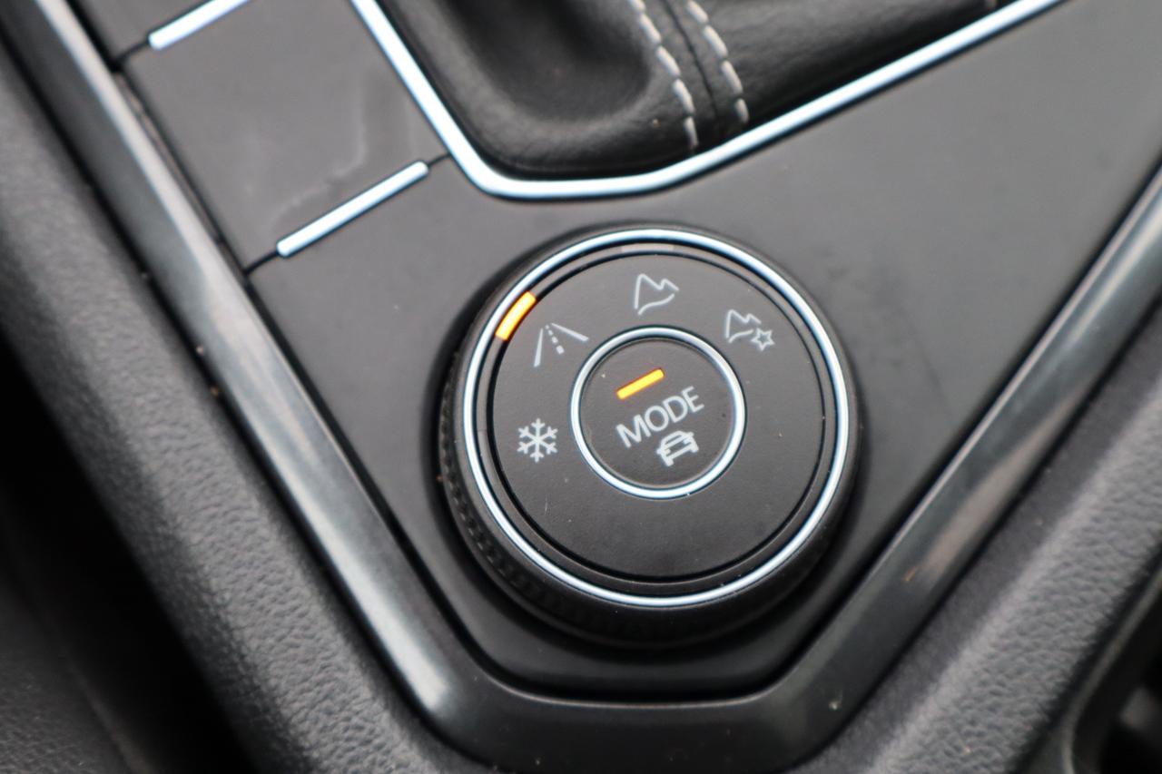 2022 Volkswagen Tiguan Comfortline R-Line Black 4MOTION No Accident Clean Photo