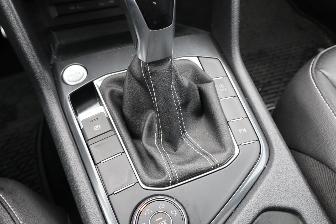 2022 Volkswagen Tiguan Comfortline R-Line Black 4MOTION No Accident Clean Photo