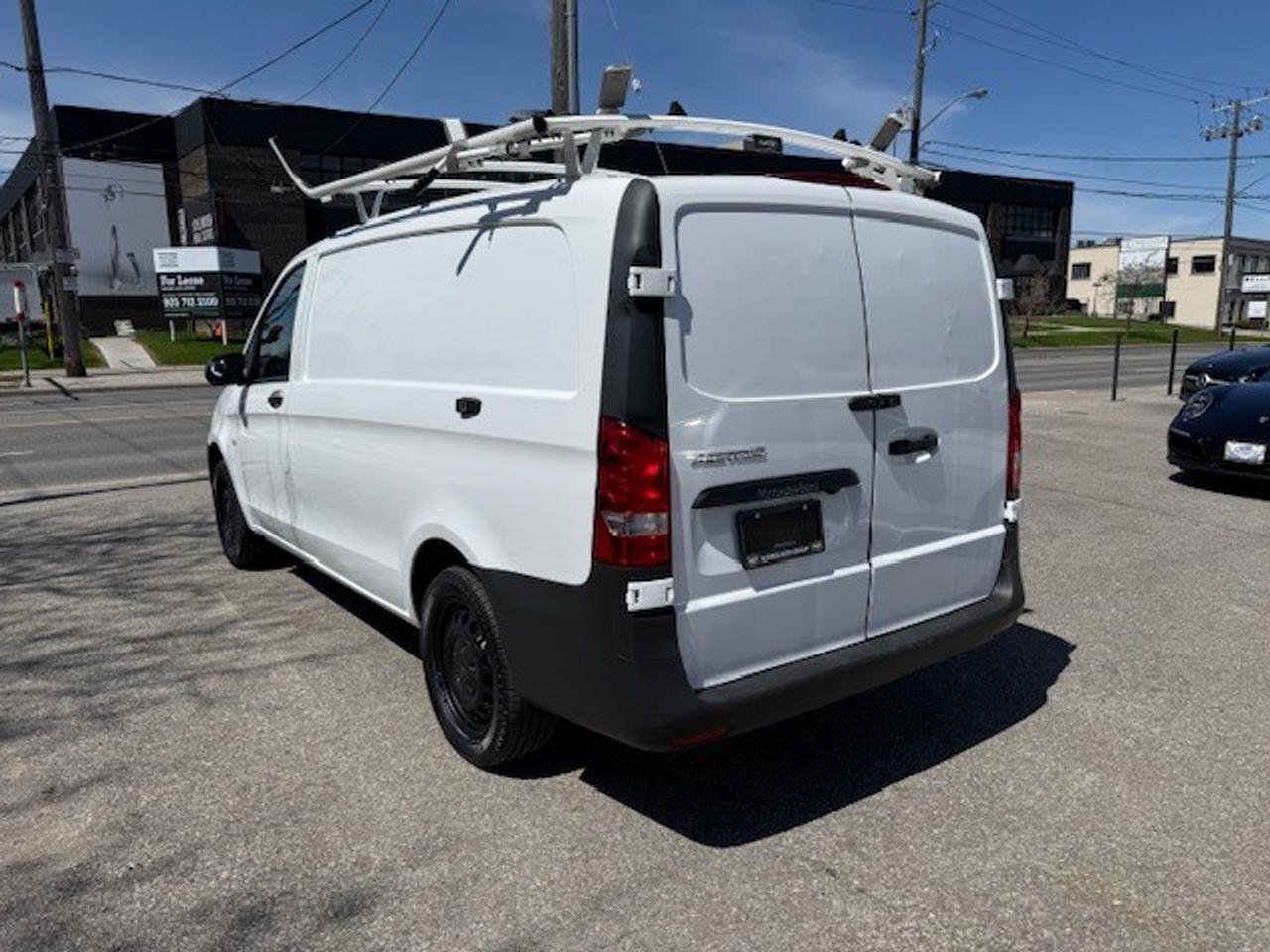 2020 Mercedes-Benz Metris Cargo Van Clean Carfax Certified Divider BCam Low KMs Photo3