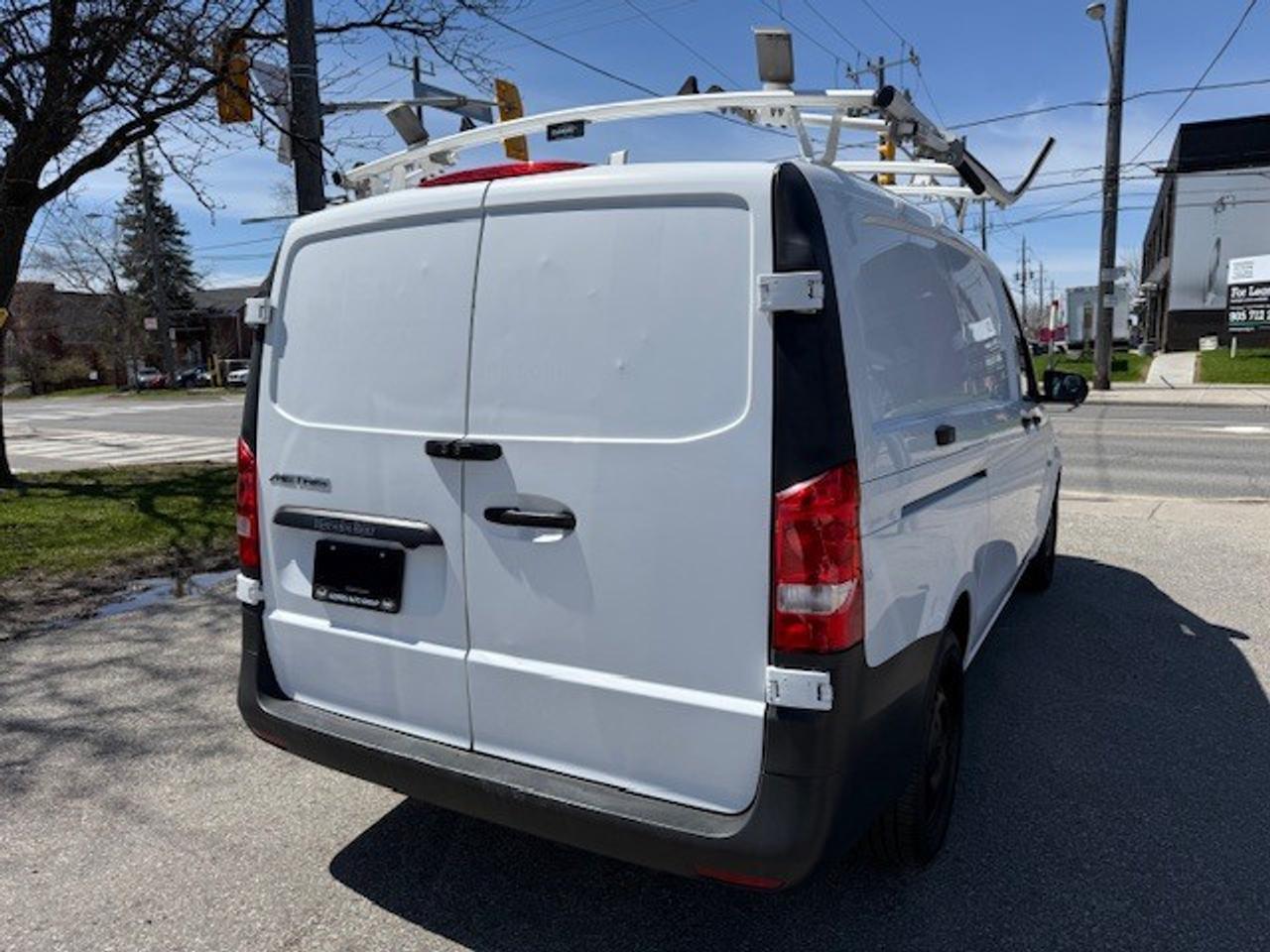 2020 Mercedes-Benz Metris Cargo Van Clean Carfax Certified Divider BCam Low KMs Photo