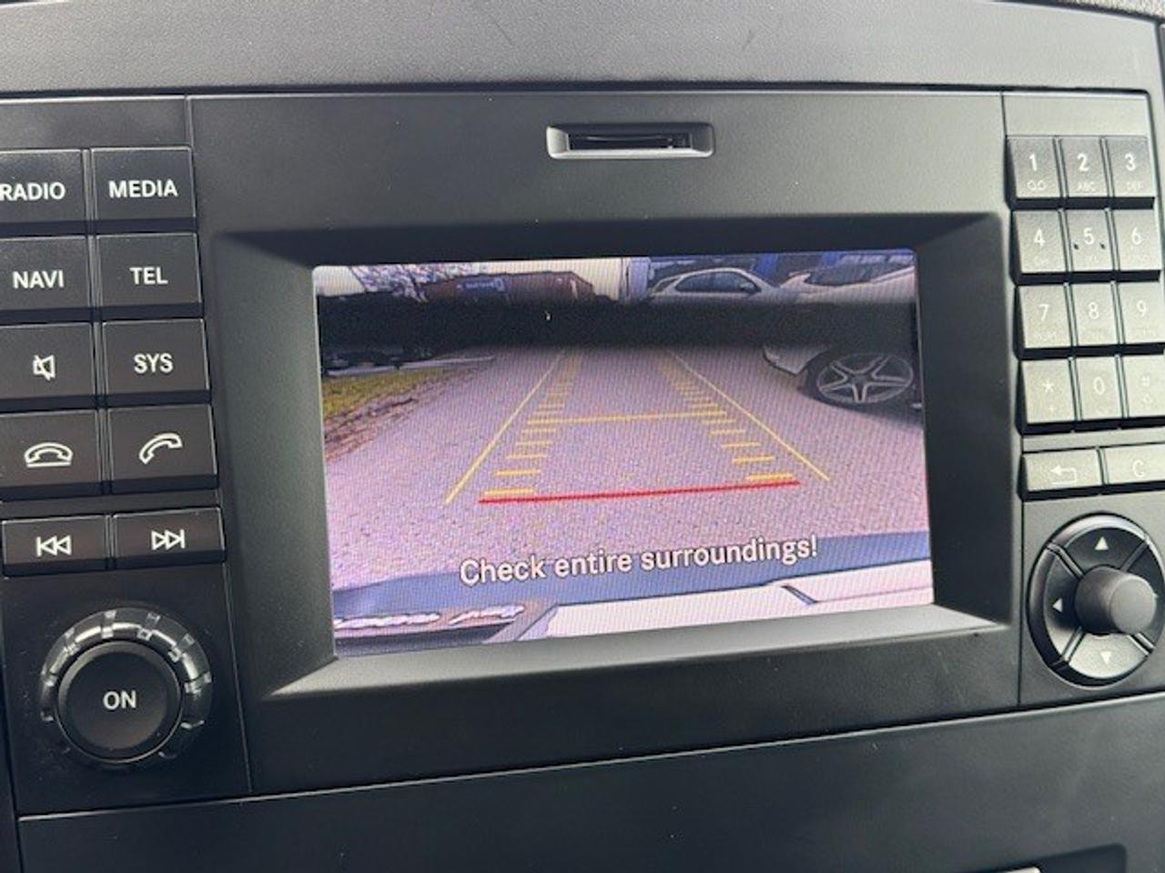 2020 Mercedes-Benz Metris Cargo Van Clean Carfax Certified Divider BCam Low KMs Photo