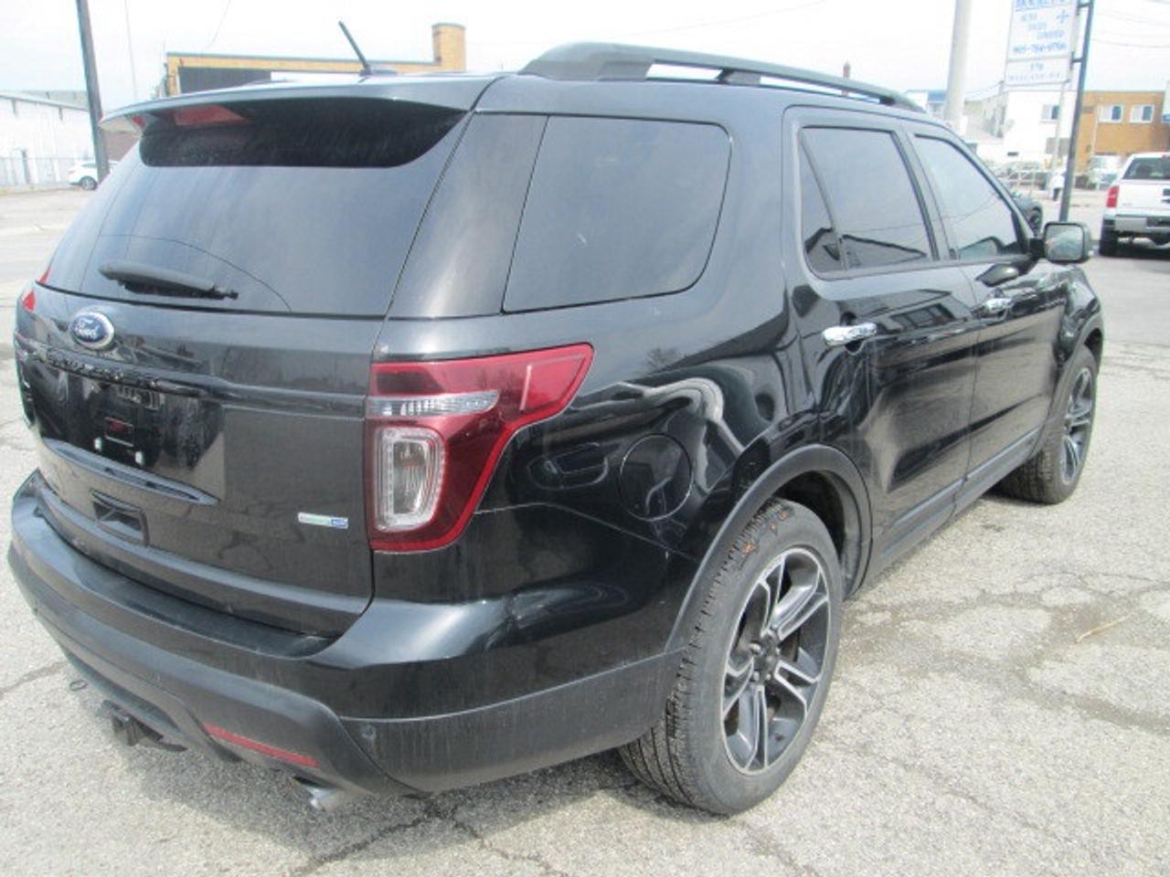 2013 Ford Explorer 4WD 4dr Sport, Leather, Sunroof, Navigation Photo2