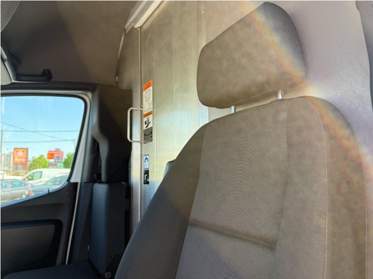 2023 Mercedes-Benz Sprinter Cargo Van GAS 2500 170LongWheelBase Warranty Certified LowKM Photo