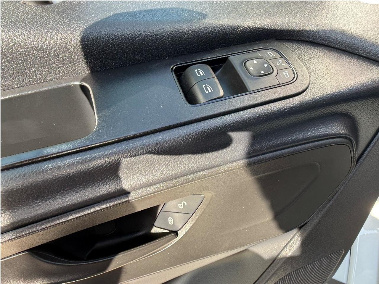 2023 Mercedes-Benz Sprinter Cargo Van GAS 2500 170LongWheelBase Warranty Certified LowKM Photo
