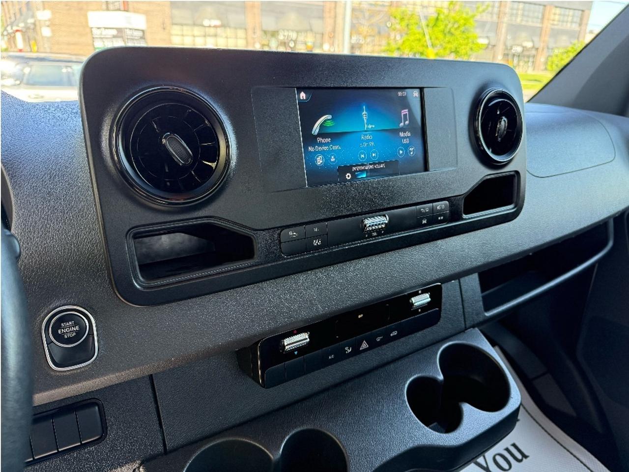 2023 Mercedes-Benz Sprinter Cargo Van GAS 2500 170LongWheelBase Warranty Certified LowKM Photo