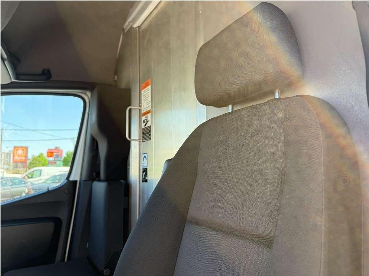 2023 Mercedes-Benz Sprinter GAS 2500 170LongWheelBase Warranty Certified LowKM Photo