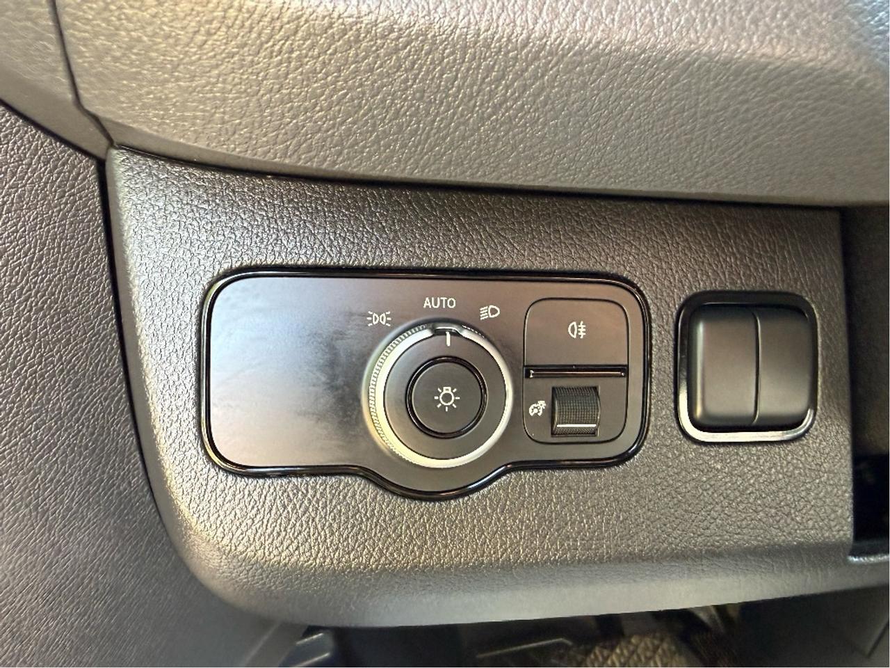 2025 Mercedes-Benz Sprinter Cargo Van 2500 170 LongWheel Base B.Cam Warranty Certified Photo