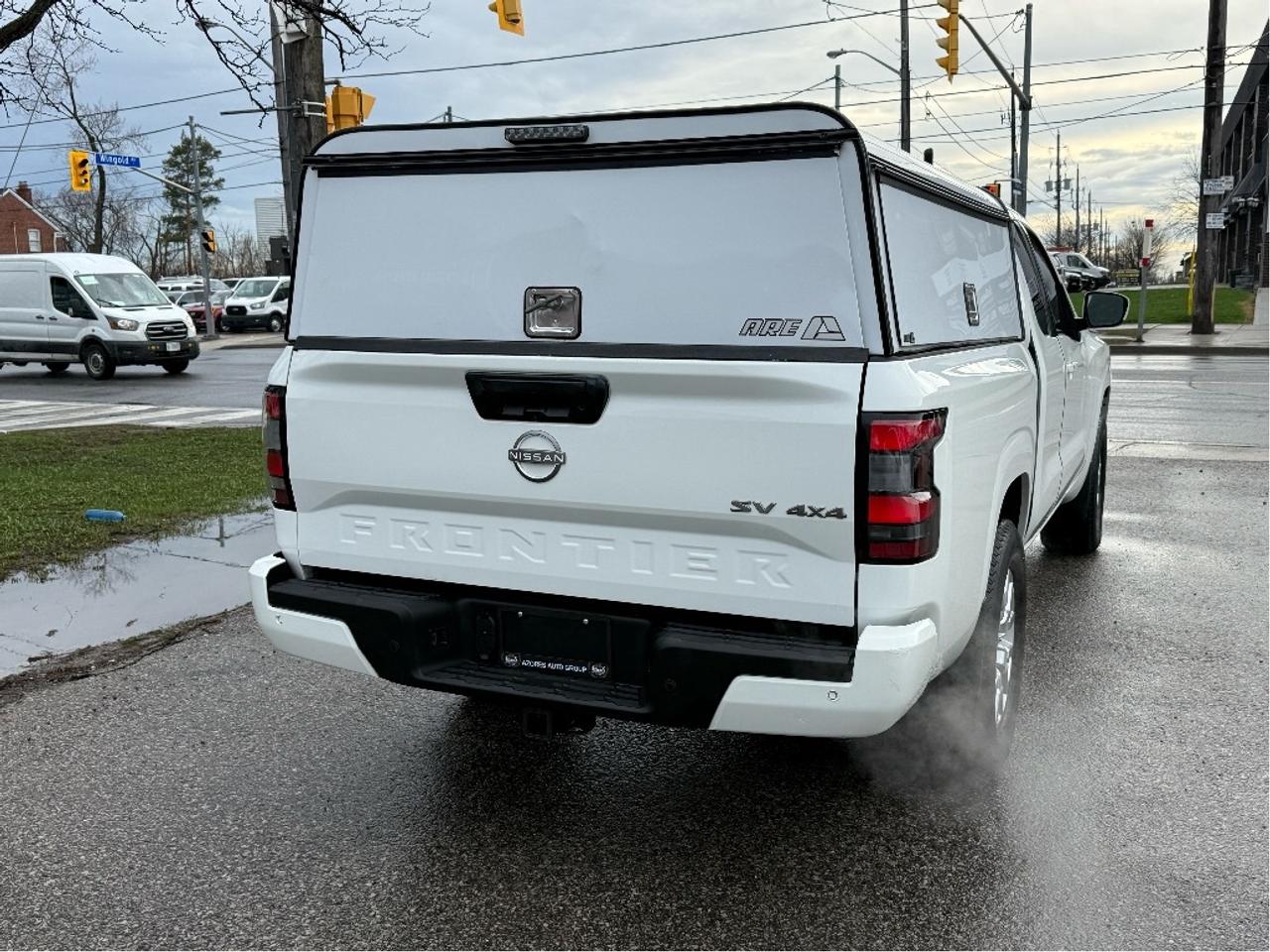 2023 Nissan Frontier SV 4x4 TruckCap CleanCarfax Certified Warranty Photo