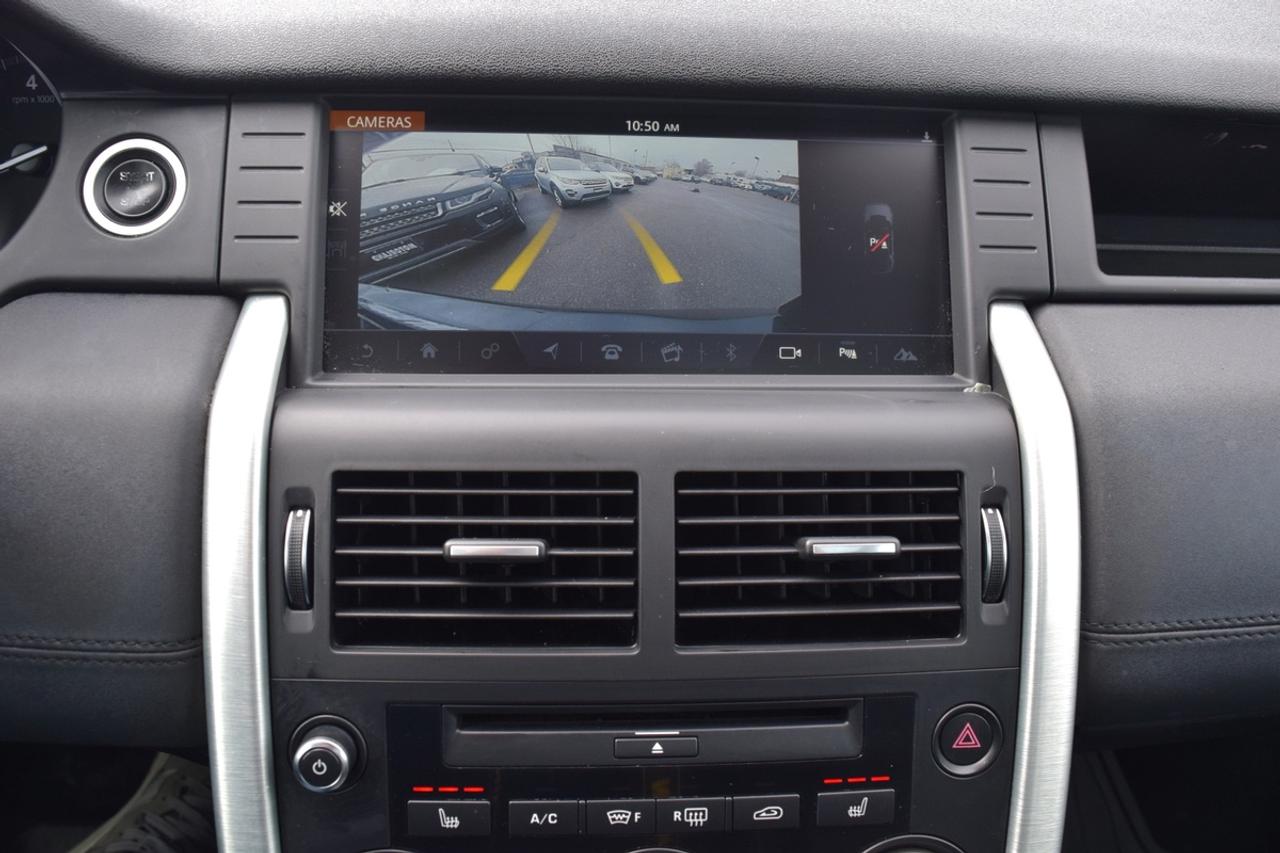 2019 Land Rover Discovery Sport HSE Photo