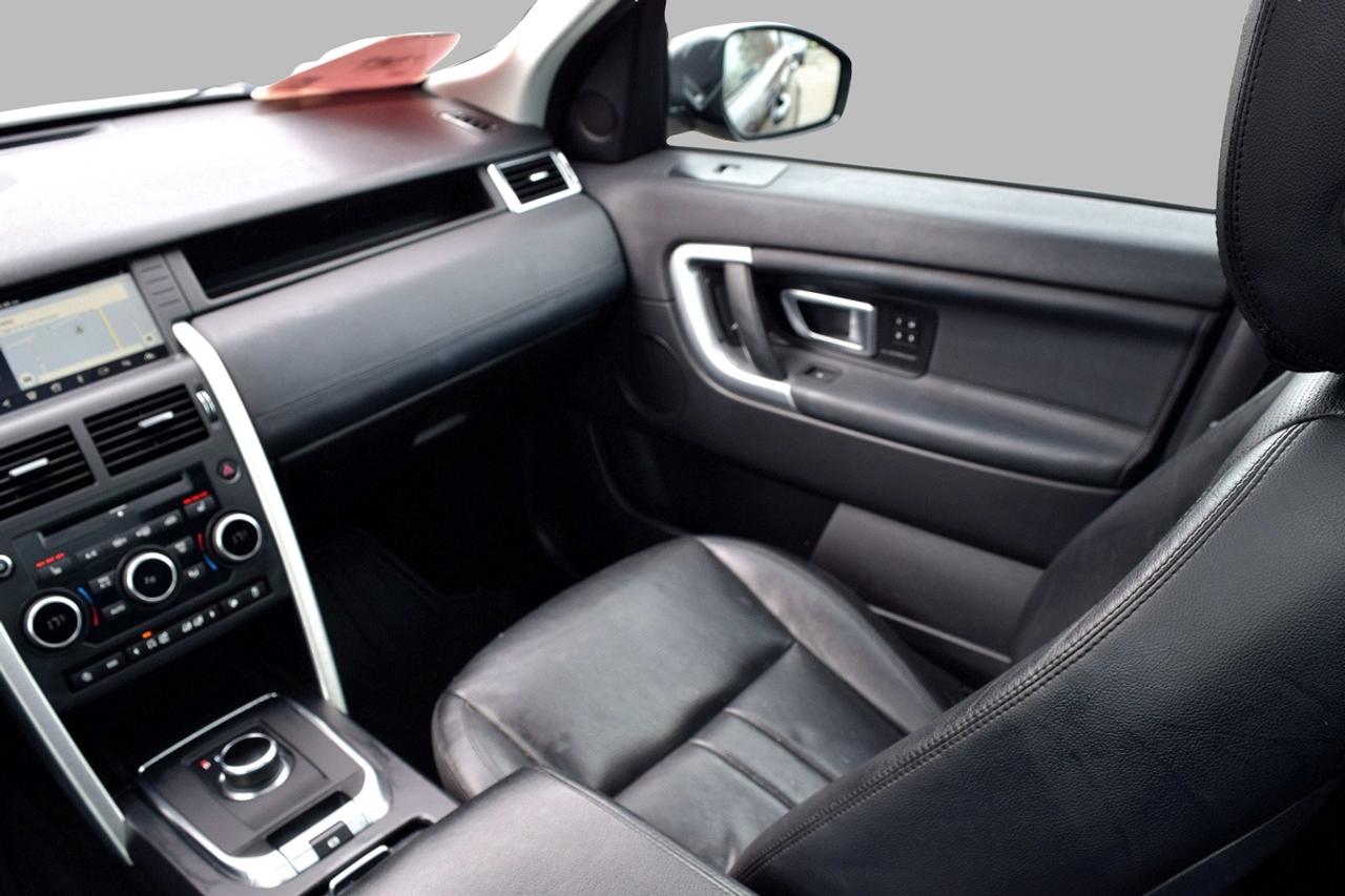 2019 Land Rover Discovery Sport HSE Photo
