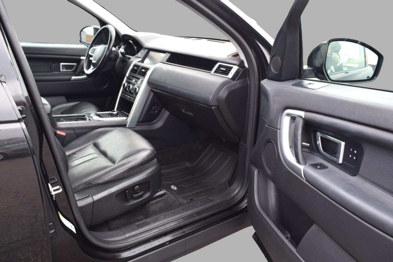 2019 Land Rover Discovery Sport HSE Photo