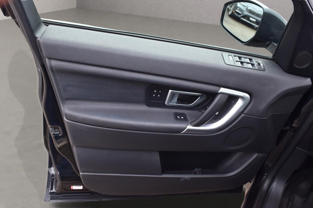 2019 Land Rover Discovery Sport HSE Photo