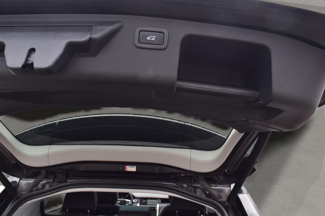 2019 Land Rover Discovery Sport HSE Photo