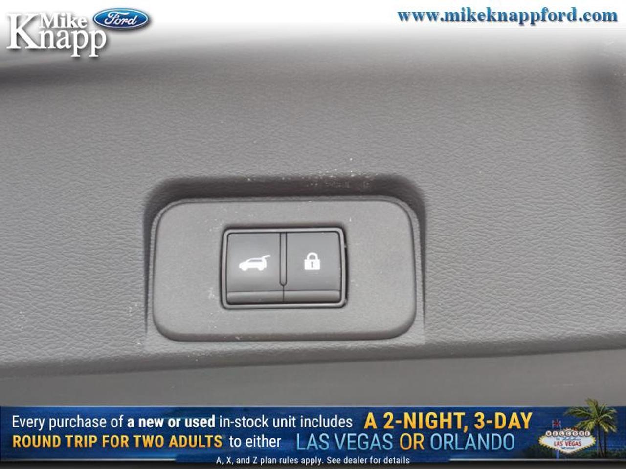 2025 Nissan Rogue SV MOONROOF Photo