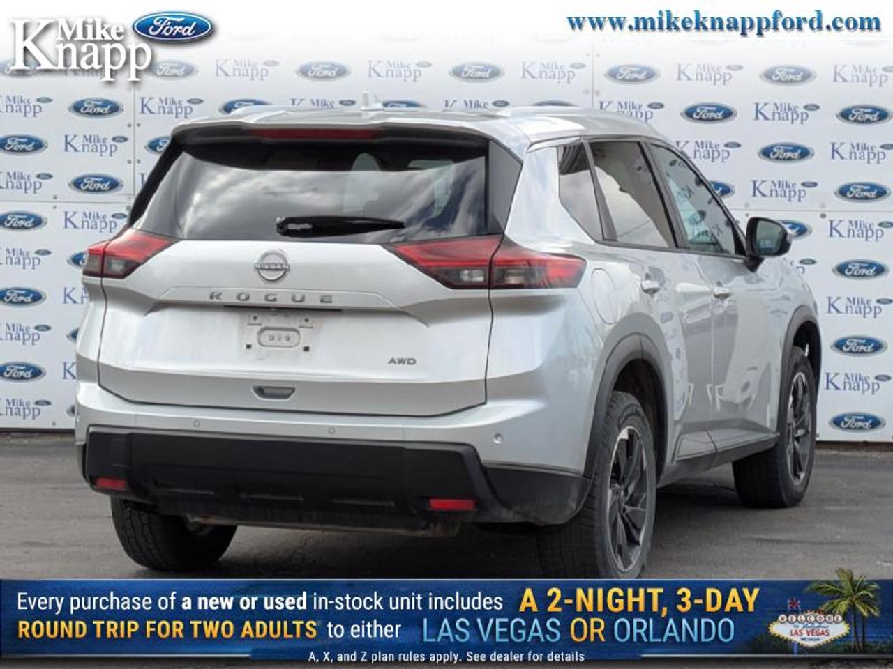2025 Nissan Rogue SV MOONROOF Photo
