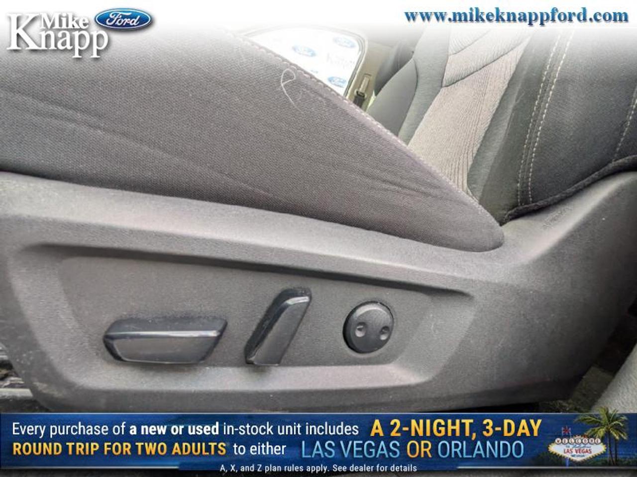 2025 Nissan Rogue SV MOONROOF Photo