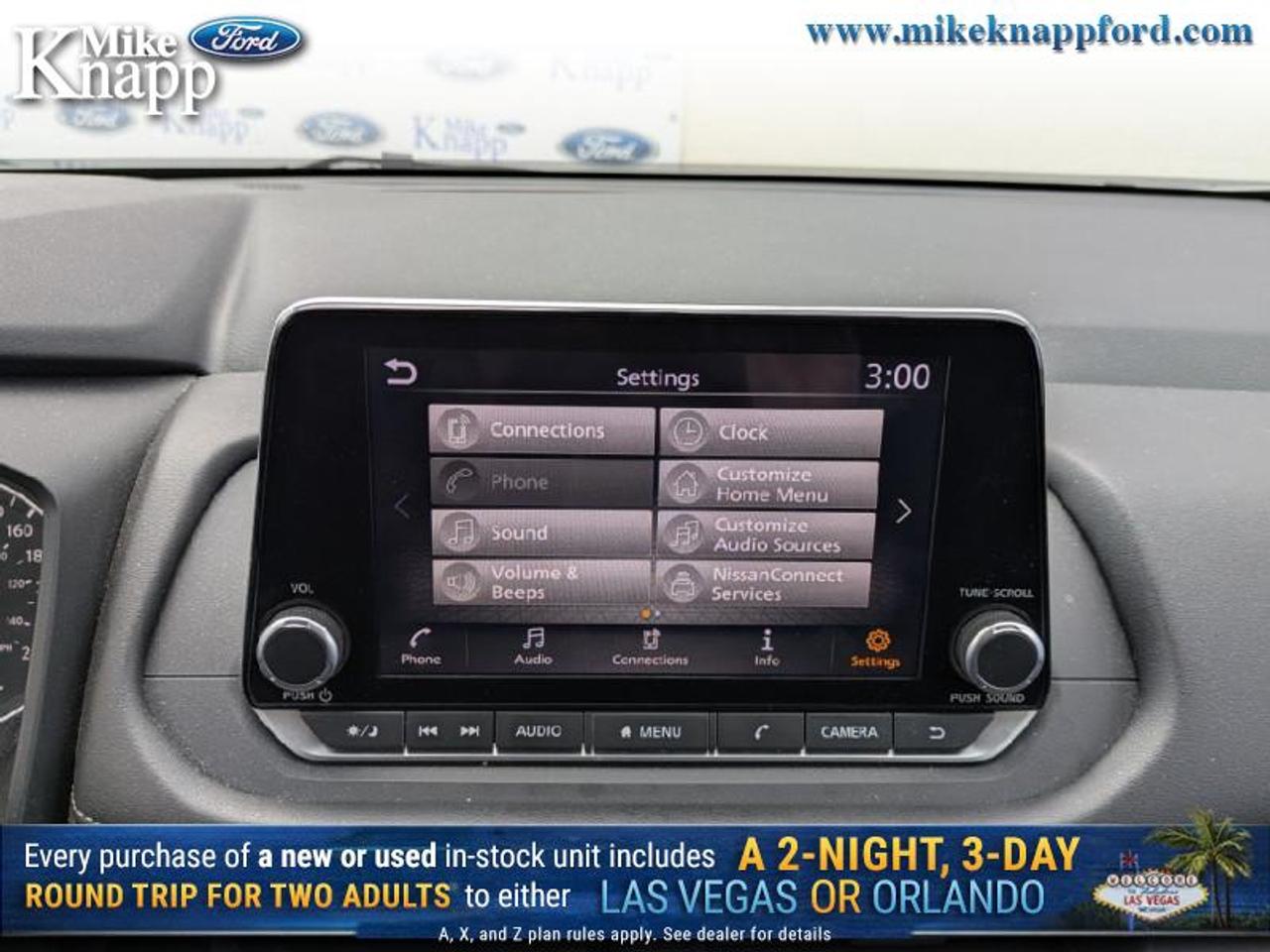 2025 Nissan Rogue SV MOONROOF Photo