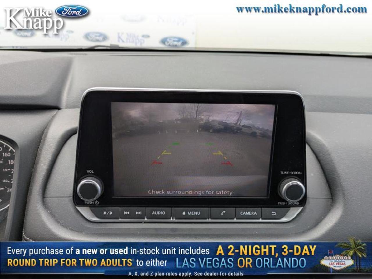 2025 Nissan Rogue SV MOONROOF Photo
