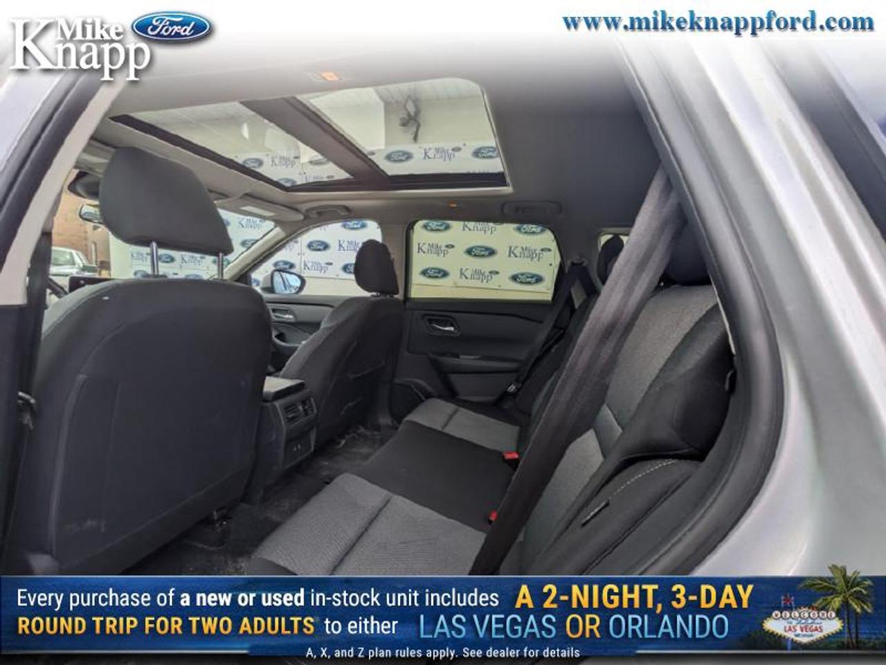 2025 Nissan Rogue SV MOONROOF Photo