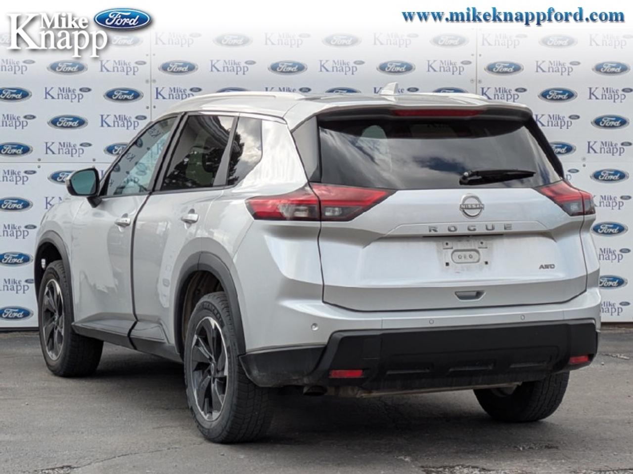 2025 Nissan Rogue SV MOONROOF Photo