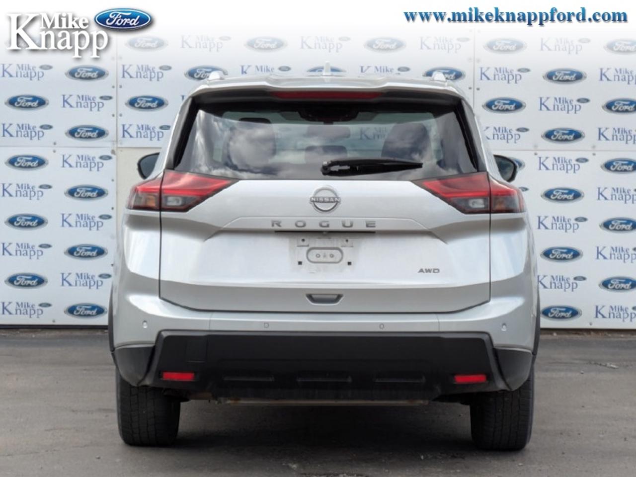 2025 Nissan Rogue SV MOONROOF Photo3
