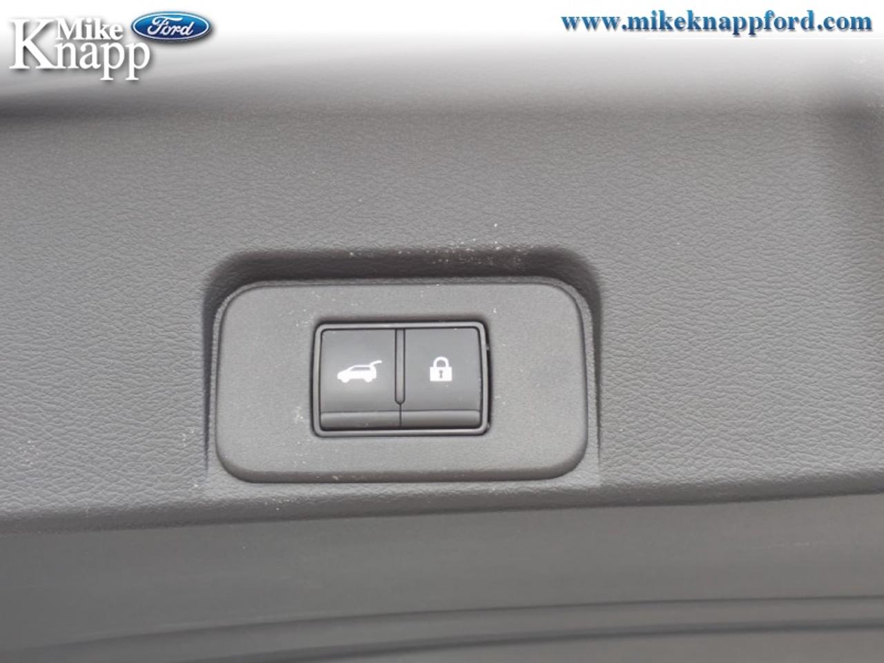2025 Nissan Rogue SV MOONROOF Photo