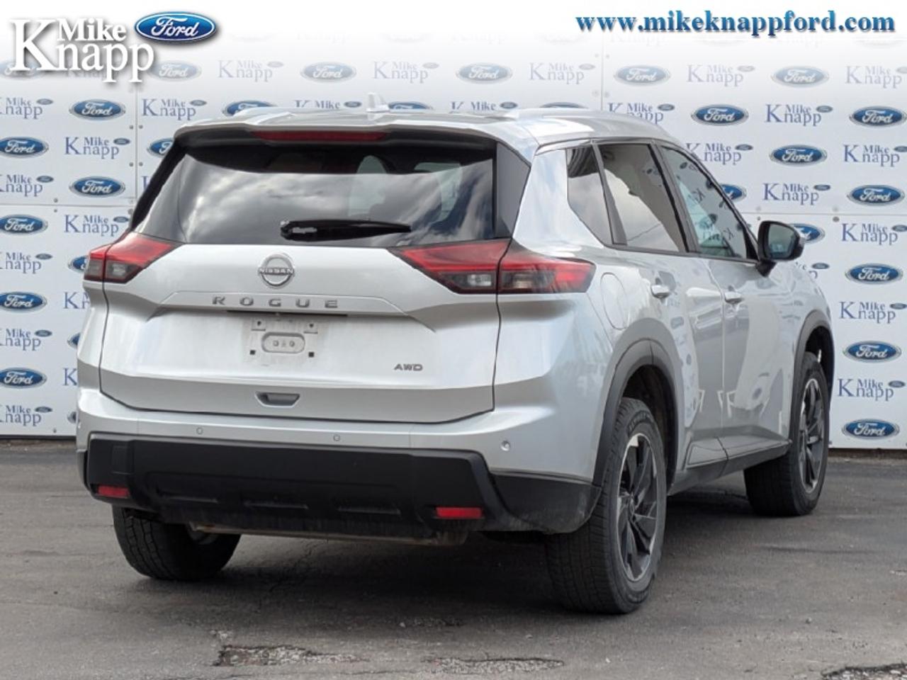 2025 Nissan Rogue SV MOONROOF Photo