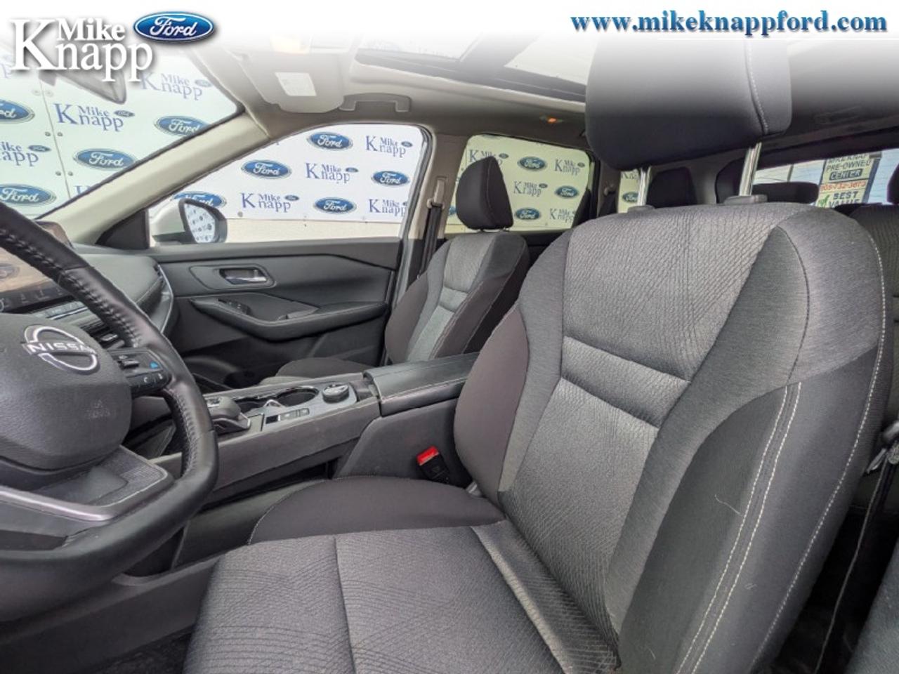 2025 Nissan Rogue SV MOONROOF Photo