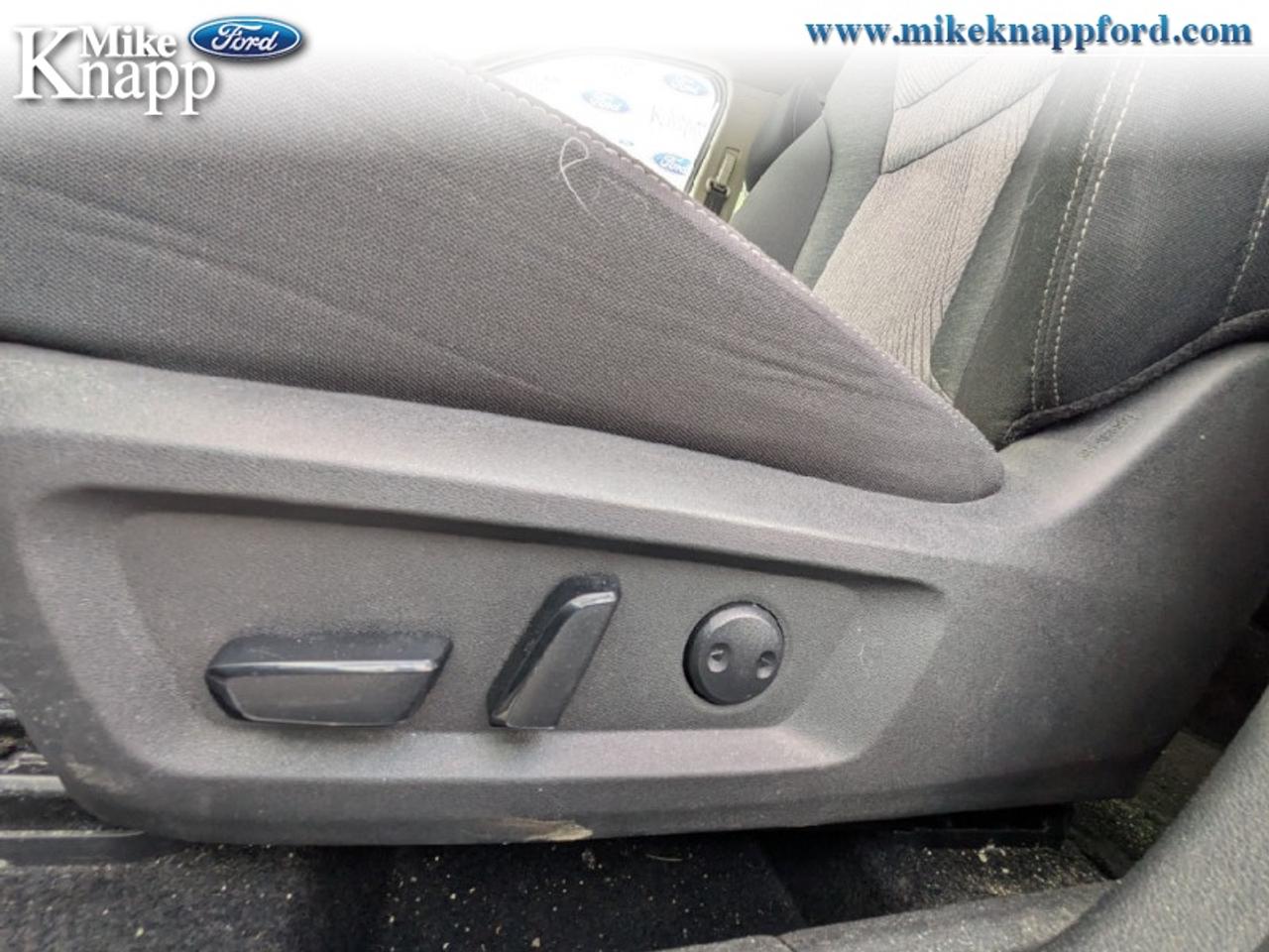 2025 Nissan Rogue SV MOONROOF Photo
