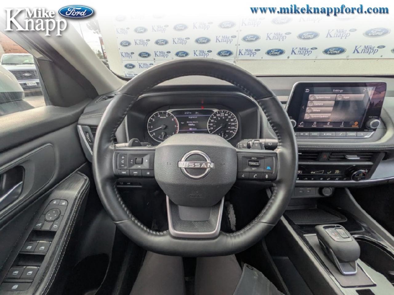 2025 Nissan Rogue SV MOONROOF Photo