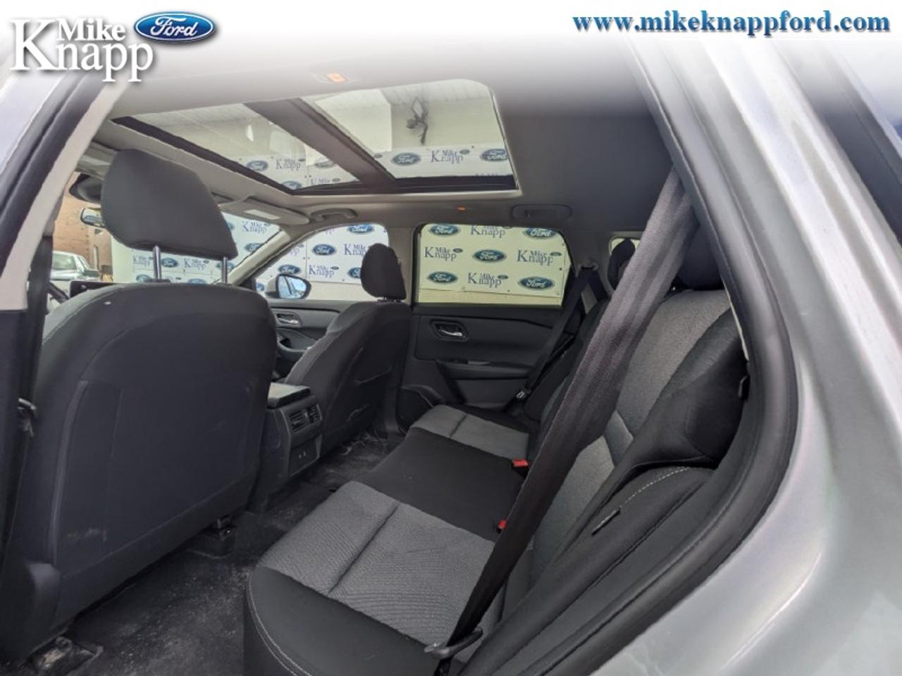 2025 Nissan Rogue SV MOONROOF Photo